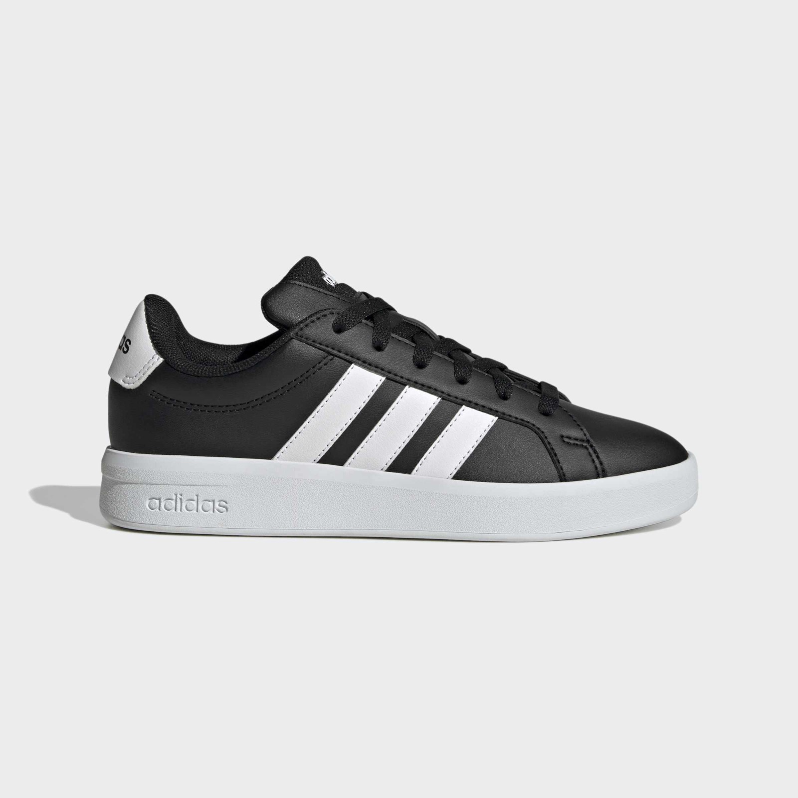 E-shop adidas Grand Court 3.0 Shoes JUNIOR 36 2/3