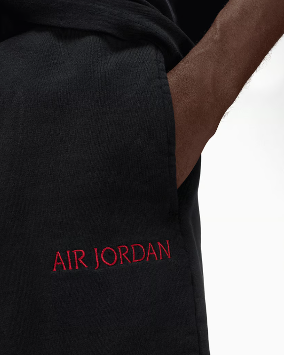 Jordan wordmark fleece short xs.