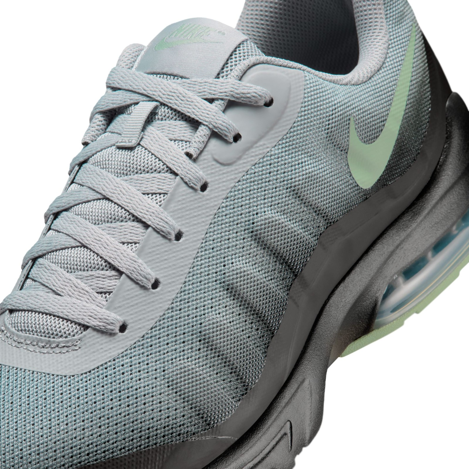 Nike Air Max Invigor 43.