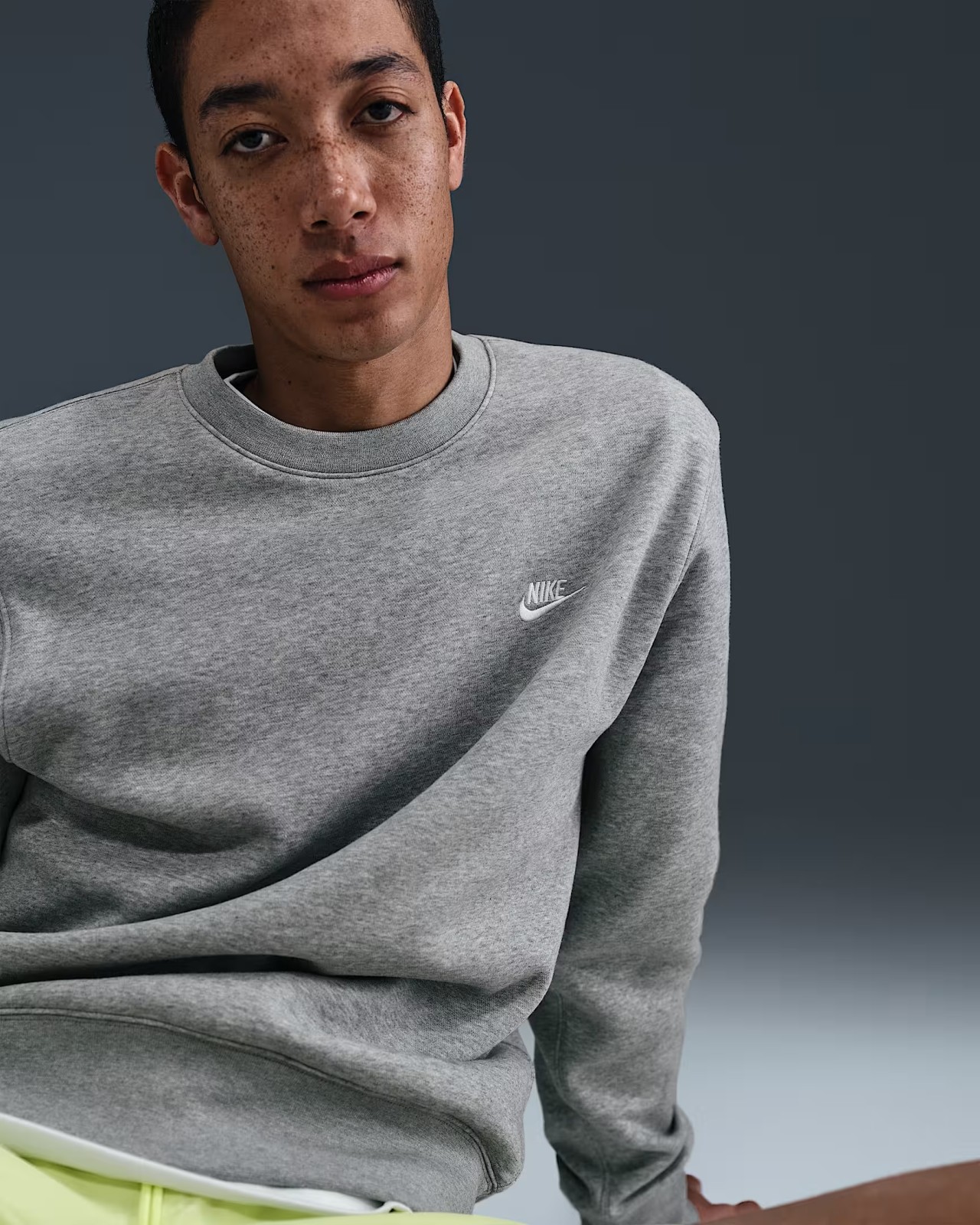 Nike Club Mens Fleece Crew XL.