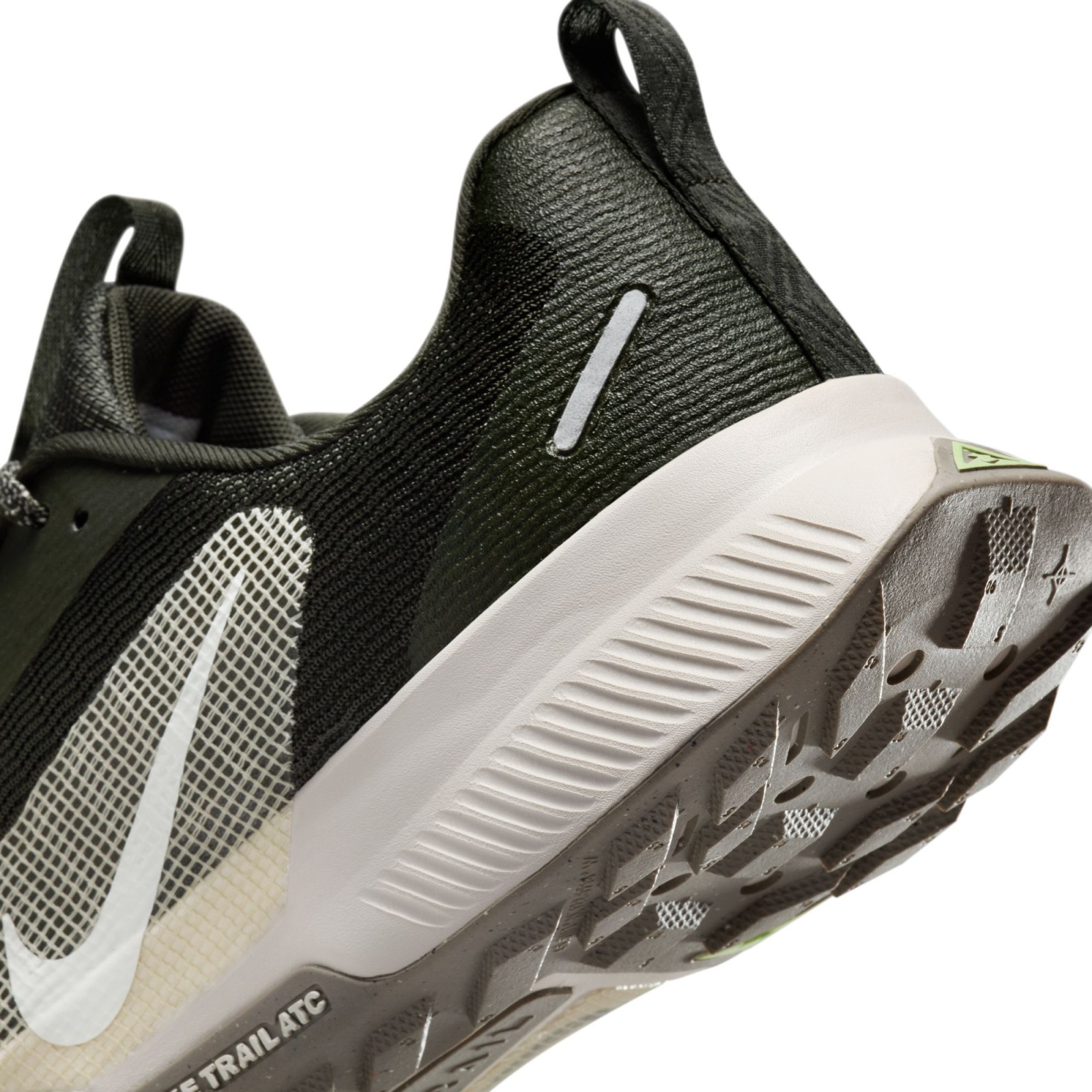 Nike Juniper Trail 3 Mens Trail Running Shoes 44,5.