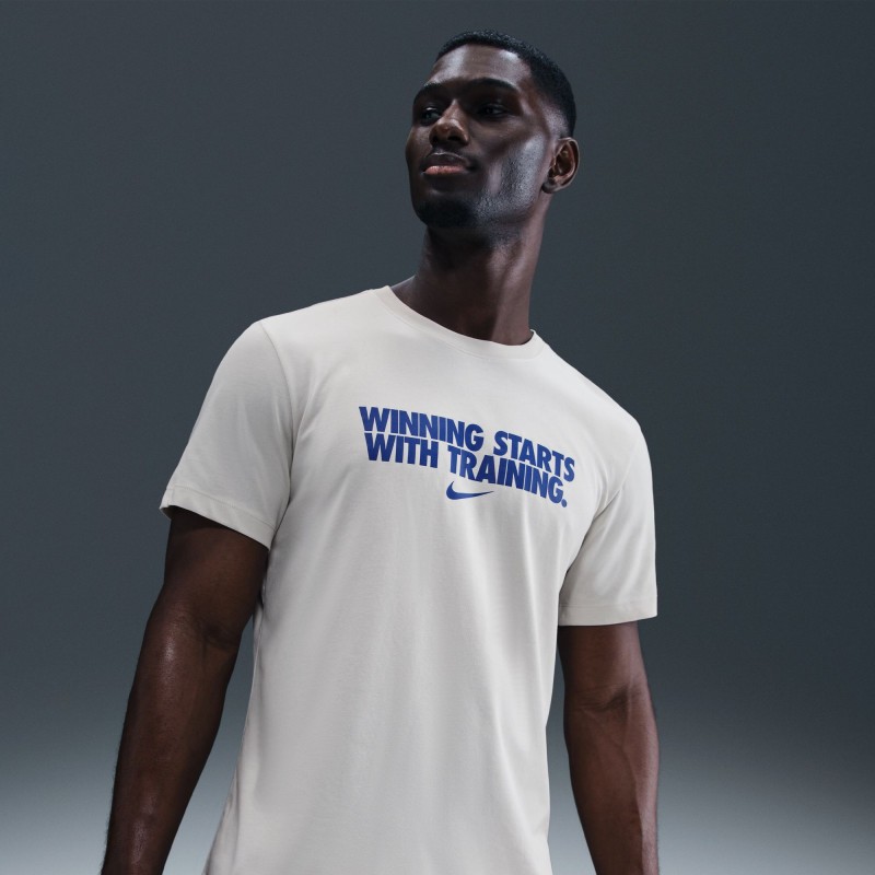 E-shop Nike Mens Dri-FIT T-Shirt