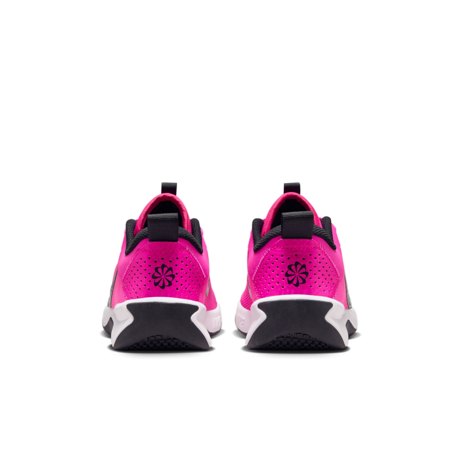 Nike Omni Multi-Court Big Kids Indoor Court Shoes 36.