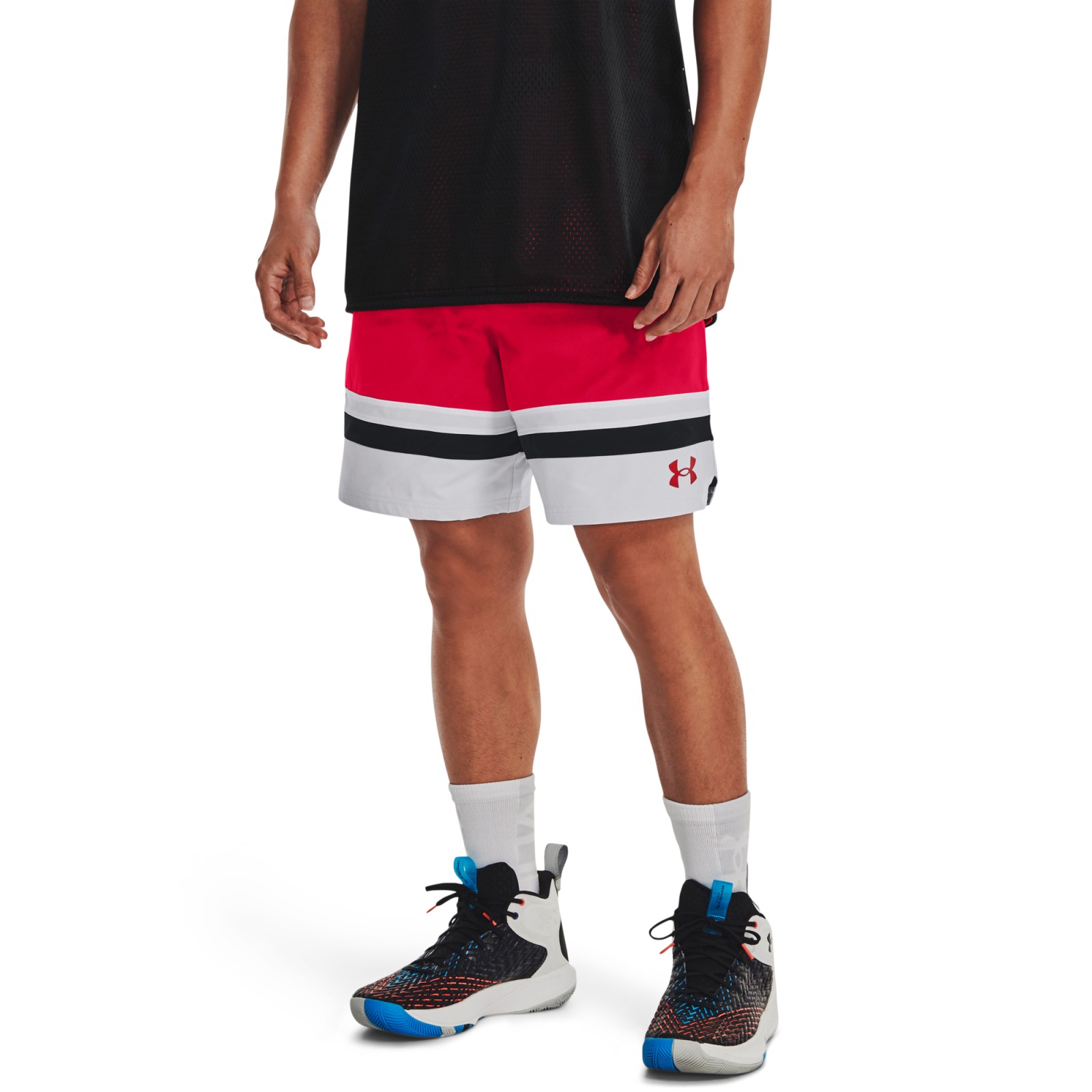 Under Armour UA Baseline Woven Short II-RED S.