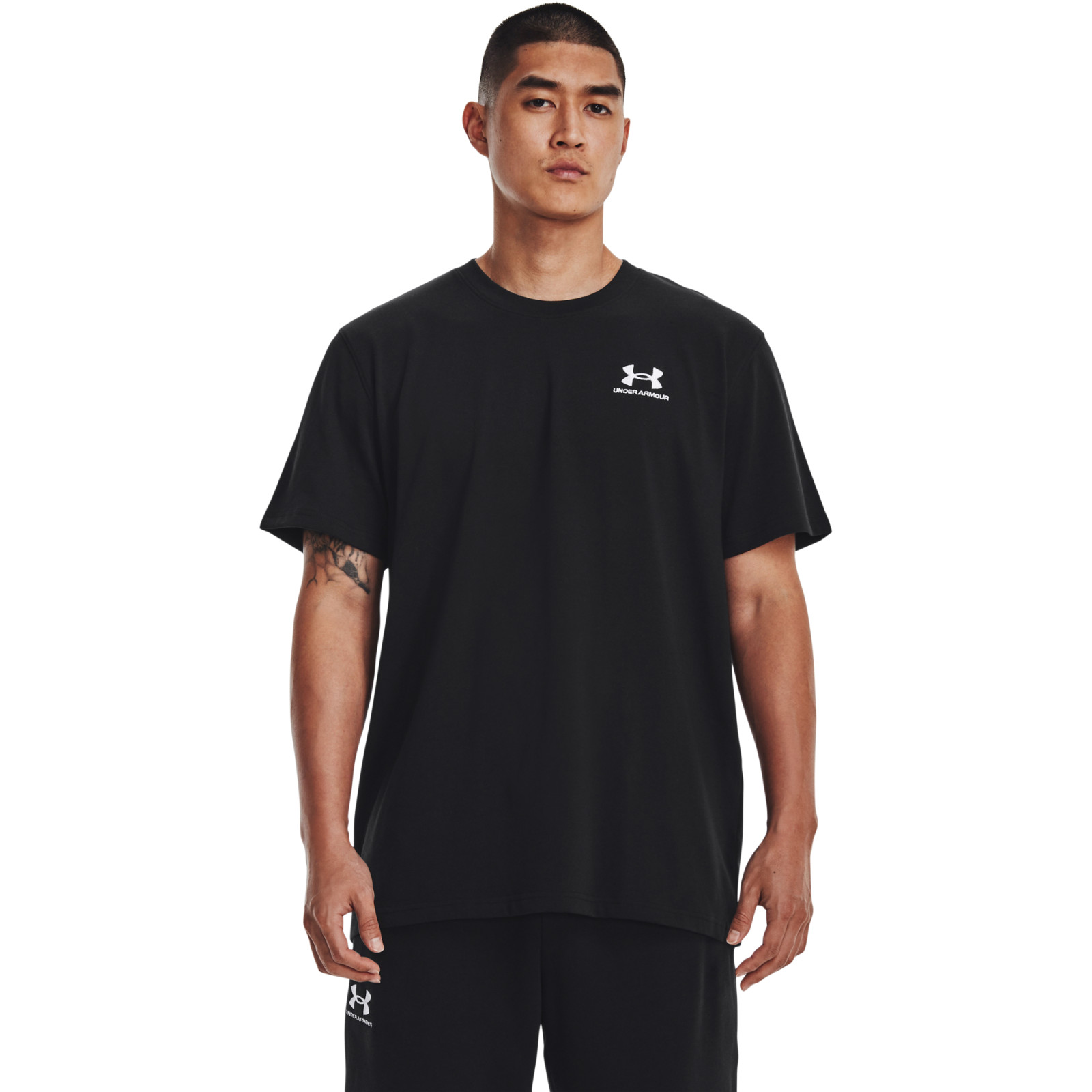 E-shop Under armour ua m logo emb heavyweight ss-blk