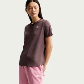 Nike Sportswear Club Essentials Womens T-Shirt